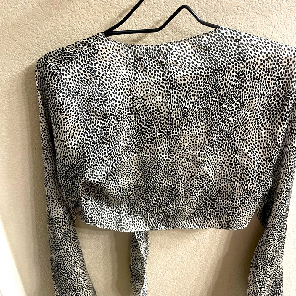 Crop top - Picture 2 of 2